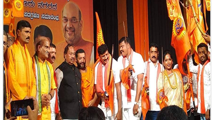 ದೇಶಭಕ್ತರು ಬಿಜೆಪಿಗೆ ವೋಟ್ ಹಾಕ್ತಾರೆ, ಪಾಕ್ ಪರವಾಗಿರೋರು ಅಲ್ಲ:ಸಚಿವ ಈಶ್ವರಪ್ಪ