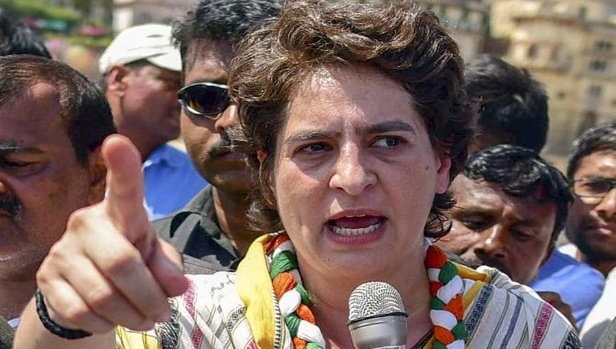 ಕಳೆದ ಎರಡೂವರೆ ತಿಂಗಳಲ್ಲಿ ಎಲ್ ಐಸಿಗೆ 57 ಸಾವಿರ ಕೋಟಿ ನಷ್ಟ- ಪ್ರಿಯಾಂಕಾ ಪ್ರಶ್ನೆ