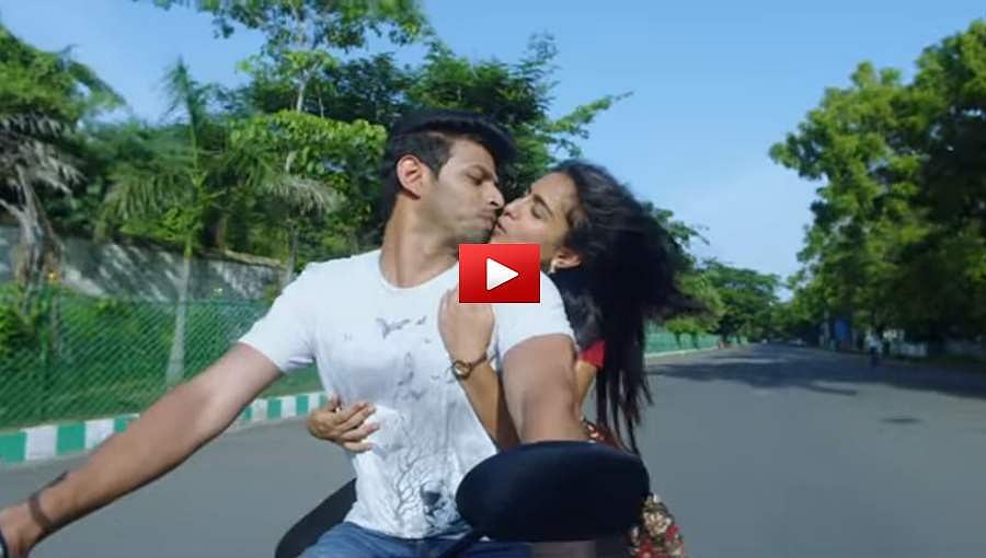 ಬೈಕ್ ಮೇಲೆ 'ಕಿರಿಕ್' ನಟಿ ಸಂಯುಕ್ತ ಹೆಗ್ಡೆ ಲಿಪ್ ಲಾಕ್, ವಿಡಿಯೋ ವೈರಲ್!
