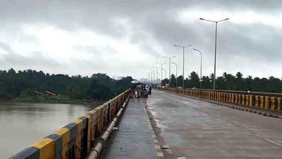 ನೇತ್ರಾವತಿ ನದಿಗೆ ಹಾರಿದ ತಾಯಿ, ಮಕ್ಕಳು: ಮನೆಯೊಡತಿಯನ್ನು ರಕ್ಷಿಸಿಲು ಯತ್ನಿಸಿದ ಸಾಕು ನಾಯಿ 