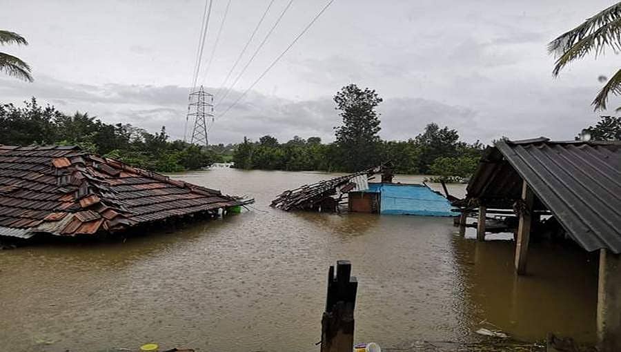 ರಾಯಚೂರು ಮತ್ತು ಯಾದಗಿರಿ ಜಿಲ್ಲೆಗಳ ನದಿ ತೀರ ಗ್ರಾಮಗಳಲ್ಲಿ ಮತ್ತೊಮ್ಮೆ ಪ್ರವಾಹ ಭೀತಿ