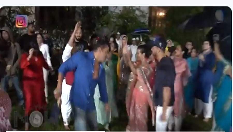ಗಣೇಶ ಮೂರ್ತಿ ವಿಸರ್ಜನೆ ವೇಳೆ ಕುಣಿದು ಕುಪ್ಪಳಿಸಿದ ಸಲ್ಮಾನ್ ಖಾನ್! ವಿಡಿಯೋ ವೈರಲ್