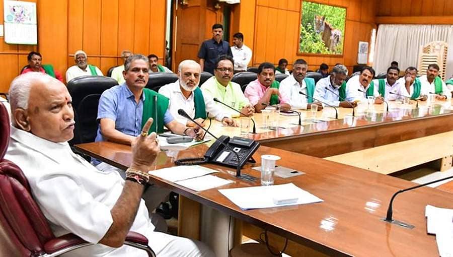 ಹಳ್ಳಿಗಳ ಸ್ಥಳಾಂತರ ಕಾರ್ಯ ಆರಂಭ :ರೈತ ಮುಖಂಡರಿಗೆ ಮುಖ್ಯಮಂತ್ರಿ ಯಡಿಯೂರಪ್ಪ ಭರವಸೆ