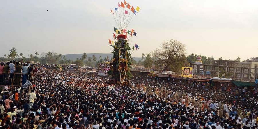 ಅದ್ಧೂರಿ ಬನಶಂಕರಿದೇವಿ ರಥೋತ್ಸವ ಕಣ್ತುಂಬಿಕೊಂಡ ಭಕ್ತಸಾಗರ