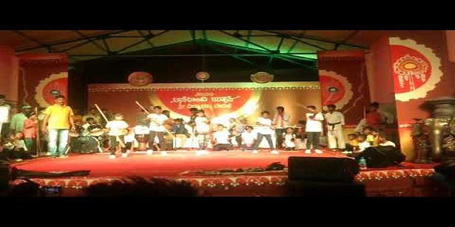 ಆನೆಗೊಂದಿ ಉತ್ಸವಕ್ಕೆ ಸಂಭ್ರಮದ ಸಮಾರೋಪ: ನಟ ಯಶ್ ಭಾಗಿ 