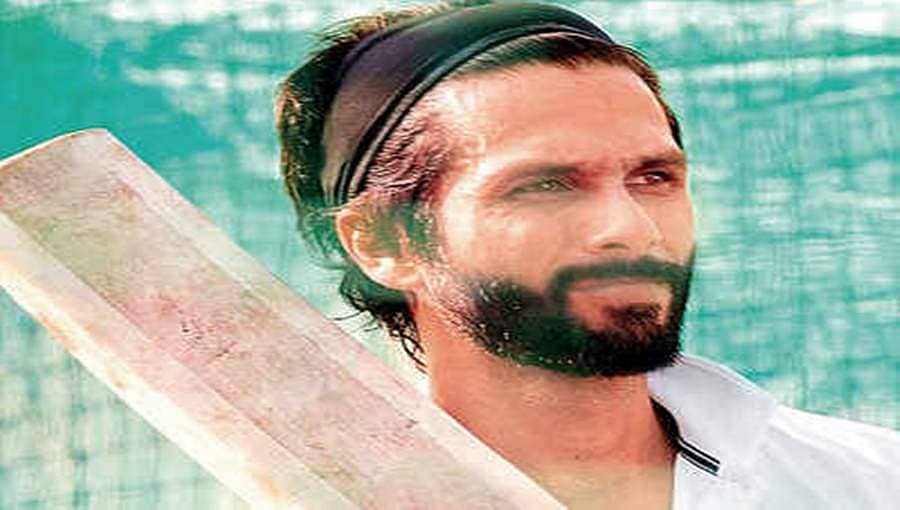 ಜೆರ್ಸಿ ಶೂಟಿಂಗ್ ವೇಳೆ ಚೆಂಡು ತಗುಲಿ ಬಾಲಿವುಡ್ ನಟ ಶಾಹಿದ್ ಕಪೂರ್ ತುಟಿ ಸೀಳು, 13 ಹೊಲಿಗೆ!