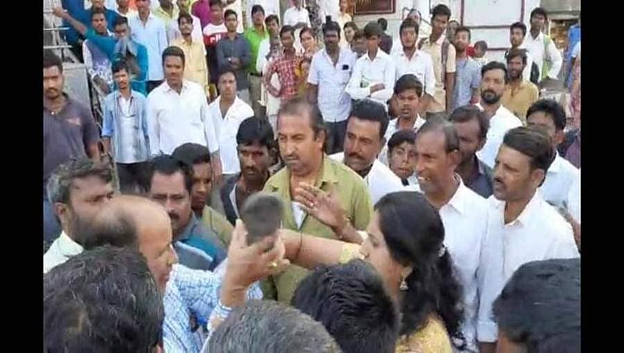 ಮಹಿಳೆಯೊಂದಿಗೆ ಅಸಭ್ಯವಾಗಿ ವರ್ತಿಸಿದ್ದ ನಿವೃತ್ತ ಪ್ರಾಚಾರ್ಯ ಅರೆಸ್ಟ್