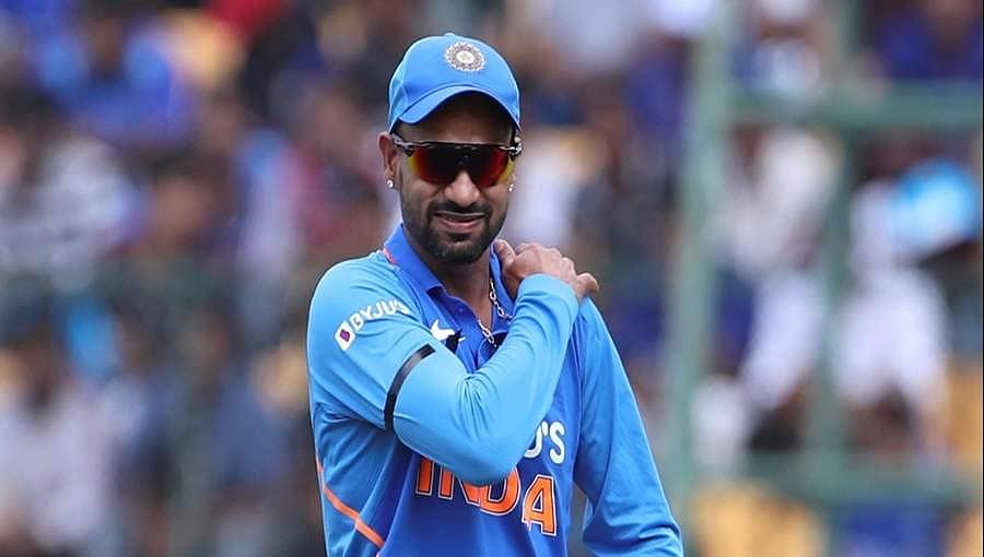 ಬೆಂಗಳೂರು ಪಂದ್ಯದ ವೇಳೆ ಧವನ್ ಭುಜಕ್ಕೆ ಗಾಯ: ನ್ಯೂಜಿಲೆಂಡ್ ಪ್ರವಾಸ ಡೌಟು