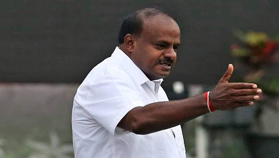 'ಪಾಕ್ ಮೇಲೆ ಪ್ರೀತಿ ಜಾಸ್ತಿಯಾಗಿದ್ದರೆ ಕುಮಾರಸ್ವಾಮಿ ಪಾಕಿಸ್ತಾನಕ್ಕೆ ಹೋಗಲಿ'