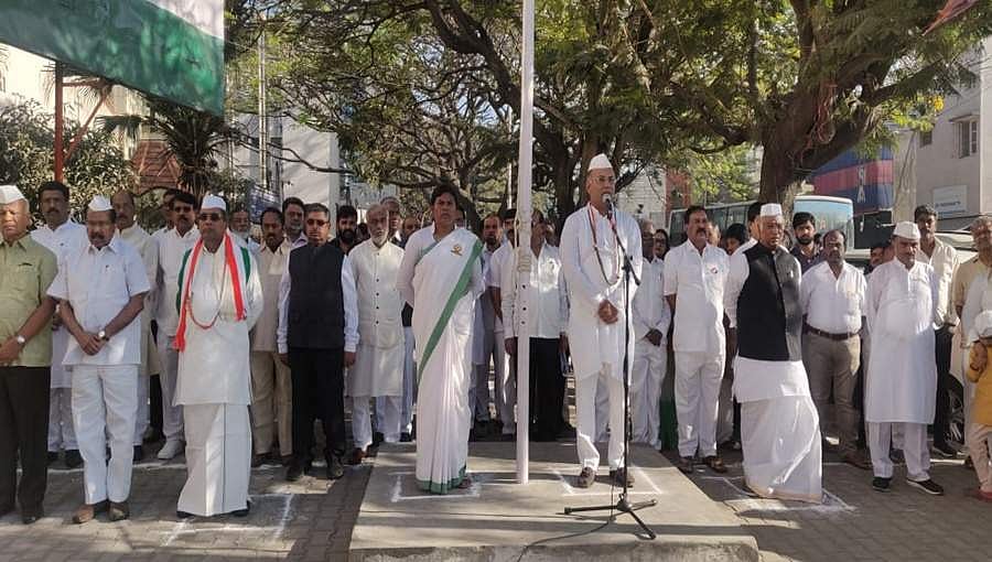 ಬಿಜೆಪಿ, ಸಂಘ ಪರಿವಾರದಿಂದ ಸಂವಿಧಾನ ಉಳಿಸಲು ಕಾಂಗ್ರೆಸ್ ಶಪಥ