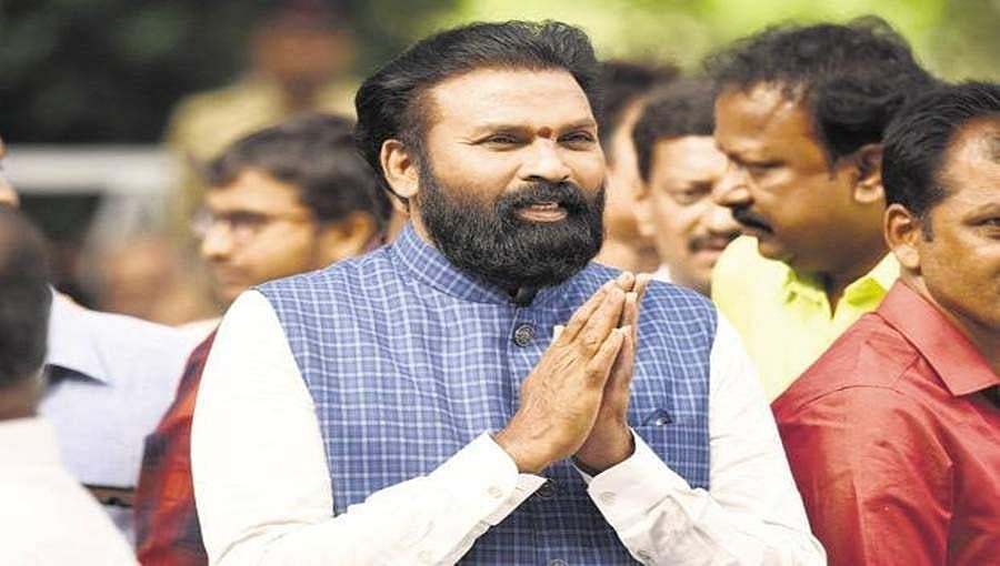 'ನಿಮ್ಮ ಬೇಡಿಕೆಗಳನ್ನು ಈಡೇರಿಸುತ್ತೇವೆ, ಪ್ರತಿಭಟನೆ ಹಿಂಪಡೆಯಿರಿ': ಆಶಾ ಕಾರ್ಯಕರ್ತೆಯರಲ್ಲಿ ಸಚಿವ ಶ್ರೀರಾಮುಲು ಮನವಿ