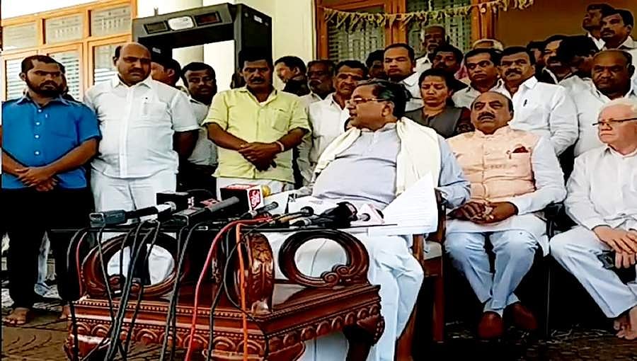 ಭಾಗ್ಯದ ಬಾಗಿಲಲ್ಲ, ಸಂಕಷ್ಟದಲ್ಲಿದ್ದಾಗ ಮನೆಯ ಬಾಗಿಲೇ ತೆಗೆಯಲಿಲ್ಲ: ಪ್ರಧಾನಿ ಮೋದಿ ವಿರುದ್ಧ ಸಿದ್ದರಾಮಯ್ಯ ಕಿಡಿ