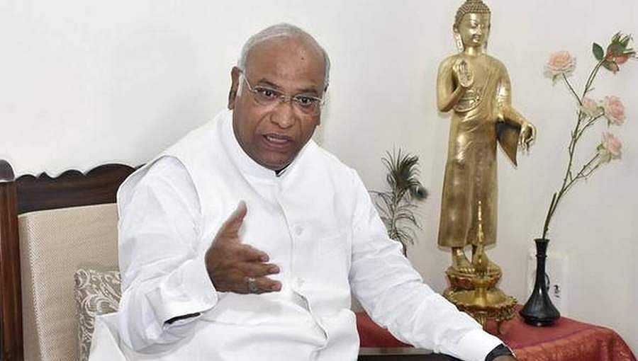 ಸಿದ್ದಗಂಗಾ ಮಠದಲ್ಲಿ ಮೋದಿ ರಾಜಕೀಯ ಭಾಷಣ- ಮಲ್ಲಿಕಾರ್ಜುನ ಖರ್ಗೆ ಕಿಡಿ
