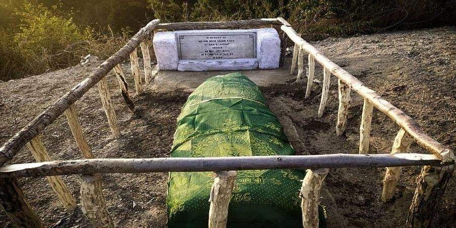 ಶೌರ್ಯ ಪ್ರಶಸ್ತಿ ಪಡೆದಿದ್ದ ಪಾಕ್ ಸೇನಾಧಿಕಾರಿ ಸಮಾಧಿಯನ್ನು ದುರಸ್ತಿ ಮಾಡಿದ ಭಾರತೀಯ ಸೇನೆ
