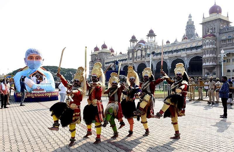 ಜಂಬೂ ಸವಾರಿ ಚಿತ್ರಗಳು