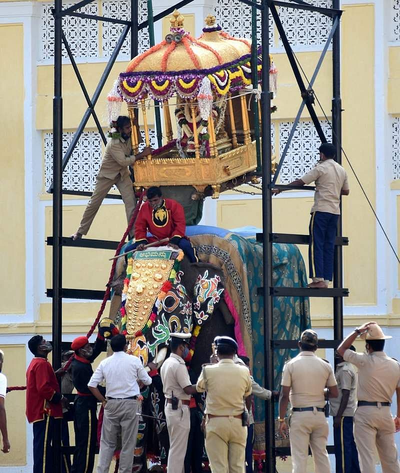 ಜಂಬೂ ಸವಾರಿ ಚಿತ್ರಗಳು