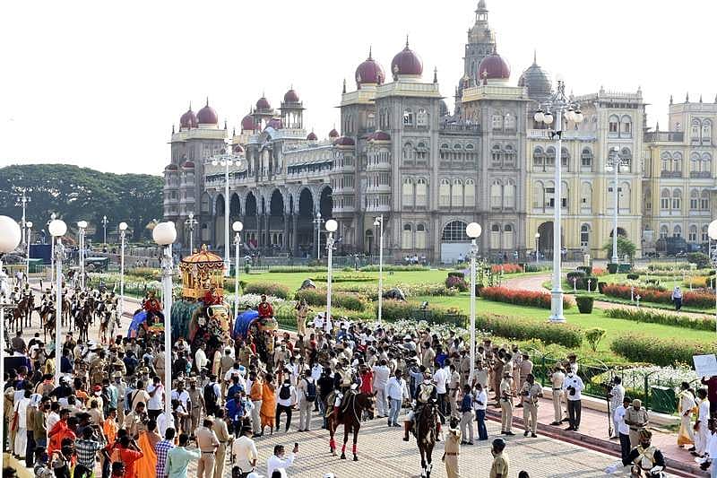 ಜಂಬೂ ಸವಾರಿ ಚಿತ್ರಗಳು