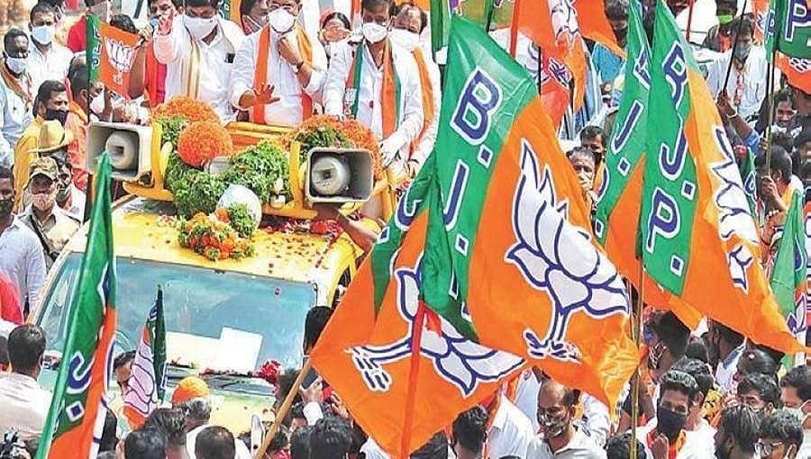 ಉಪ ಚುನಾವಣೆ ಕಸರತ್ತು: ರಾಮನಗರ, ಕನಕಪುರ, ಮಂಡ್ಯಗಳಿಂದ ಕಾರ್ಯಕರ್ತರನ್ನು ಕರೆಸಿಕೊಂಡ ಕಾಂಗ್ರೆಸ್, ಜೆಡಿಎಸ್
