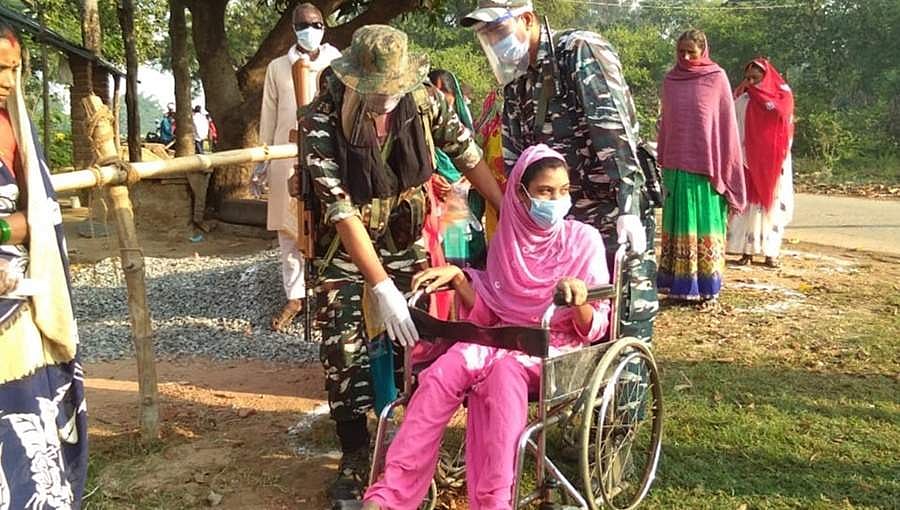 ಬಿಹಾರ ವಿಧಾನಸಭಾ ಚುನಾವಣೆ: ಮೊದಲ ಹಂತದ ಮತದಾನ ಪ್ರಗತಿಯಲ್ಲಿ; ಈವರೆಗೂ ಶೇ.18.31ರಷ್ಟು ಮತದಾನ