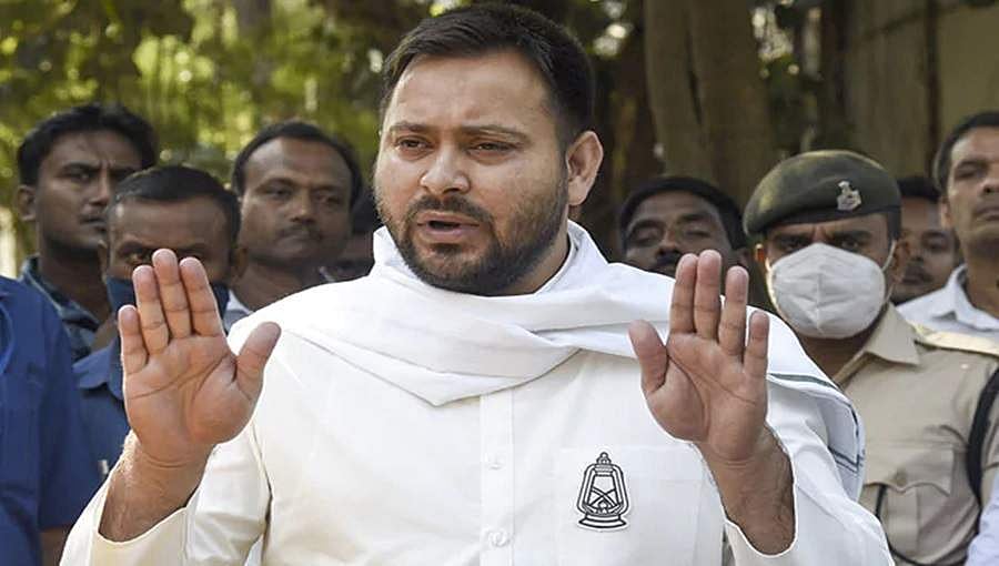 ಜಂಗಲ್ ರಾಜ್ ಕ ಯುವರಾಜ್' ಪ್ರಧಾನಿ ಮೋದಿ ಹೇಳಿಕೆಗೆ ತೇಜಸ್ವಿ ಯಾದವ್ ತಿರುಗೇಟು