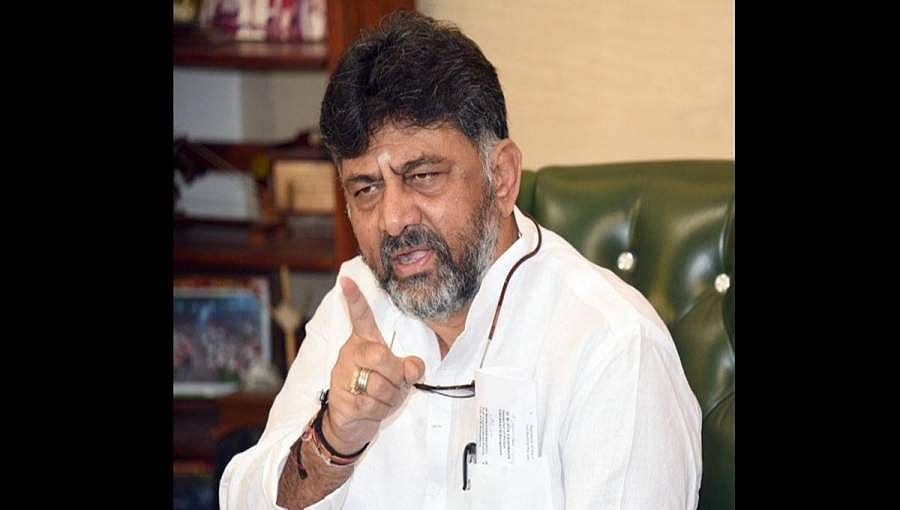 ಉಪ ಚುನಾವಣೆ ಹೊಸ್ತಿಲಿನಲ್ಲಿ ಡಿ ಕೆ ಶಿವಕುಮಾರ್ ಮನೆ ಮೇಲೆ ಸಿಬಿಐ ದಾಳಿ: ಅನುಕೂಲಕ್ಕೆ ಬಳಸಿಕೊಳ್ಳುವ ಸಾಧ್ಯತೆ