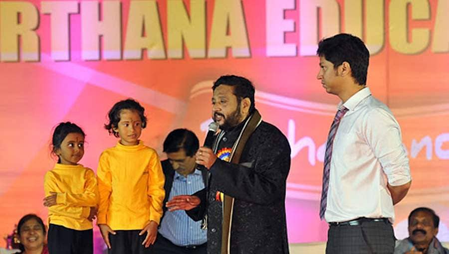 ಹಿರಿಯ ಪರ್ತಕರ್ತ ರವಿ ಬೆಳಗೆರೆ ನಿಧನ: ಪ್ರಾರ್ಥನಾ ಶಾಲೆ ಅಂಗಳದಲ್ಲಿ ಮಡುಗಟ್ಟಿದ ದುಃಖ
