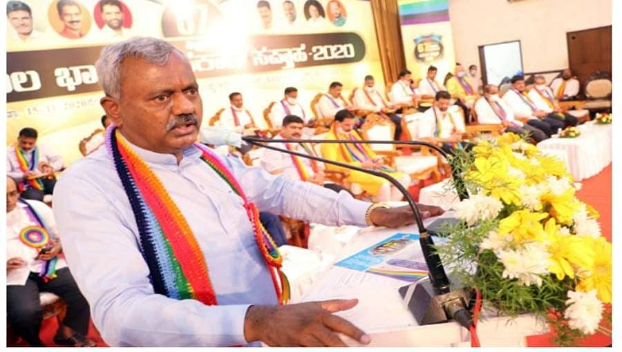 15 ಲಕ್ಷ ರೈತರಿಗೆ 10 ಸಾವಿರ ಕೋಟಿ ರೂ. ಸಾಲ ವಿತರಣೆ- ಸಚಿವ ಎಸ್. ಟಿ. ಸೋಮಶೇಖರ್