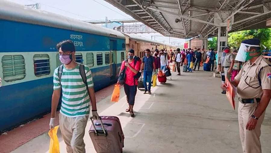 4 ಹೆಚ್ಚುವರಿ ವಿಶೇಷ ರೈಲುಗಳ ಸಂಚಾರಕ್ಕೆ ಇಲಾಖೆ ಅನುಮತಿ