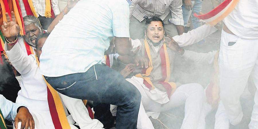 ಮರಾಠ ಪ್ರಾಧಿಕಾರ ವಿರೋಧಿಸಿ ಡಿ.5ಕ್ಕೆ ರಾಜ್ಯ ಬಂದ್'ಗೆ ಕನ್ನಡಪರ ಸಂಘಟನೆಗಳ ಕರೆ