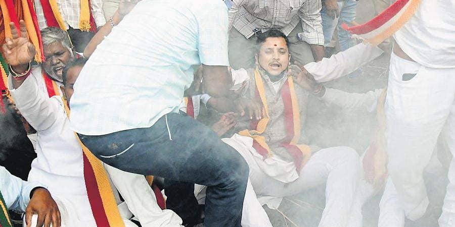 ಮರಾಠ ಪ್ರಾಧಿಕಾರ ವಿರೋಧಿಸಿ ಡಿ.5ಕ್ಕೆ ರಾಜ್ಯ ಬಂದ್'ಗೆ ಕನ್ನಡಪರ ಸಂಘಟನೆಗಳ ಕರೆ 