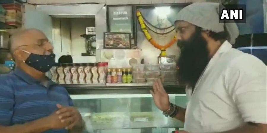 'ಕೂಡಲೇ ಹೆಸರು ಬದಲಿಸಿ': ಕರಾಚಿ ಸ್ವೀಟ್ಸ್ ಮಾಲೀಕರಿಗೆ ಶಿವಸೇನೆ ಮುಖಂಡರಿಂದ ಬೆದರಿಕೆ