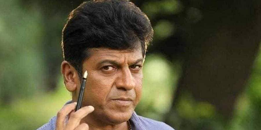 ಒಂದೇ ಚಿತ್ರದಲ್ಲಿ 3 ವಿಭಿನ್ನ ಲುಕ್ ನಲ್ಲಿ ಪ್ರೇಕ್ಷಕರ ಮುಂದೆ ಬರಲು ಹ್ಯಾಟ್ರಿಕ್ ಹೀರೋ ಶಿವರಾಜ್ ಕುಮಾರ್ ಸಜ್ಜು!