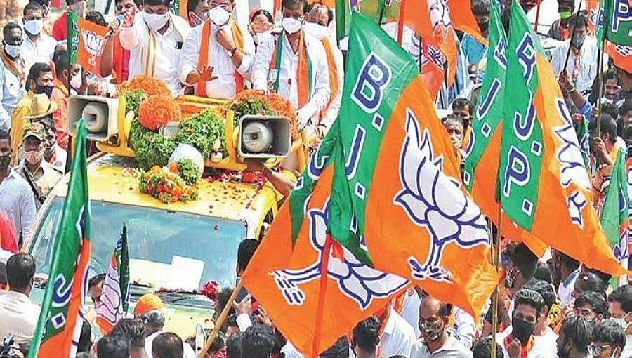 ರೋಚಕ ಘಟಕ್ಕೆ ತಲುಪಿದ ಶಿರಾ ಕ್ಷೇತ್ರದ ಉಪ ಚುನಾವಣೆ: ಬಿಜೆಪಿಯ ರಾಜೇಶ್ ಗೌಡಗೆ ಹೆಚ್ಚಿನ ಒಲವು ಸಾಧ್ಯತೆ