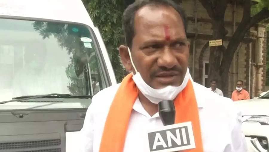 ಗಡಿ ತಂಟೆ, ಡಿಸಿಎಂ ಅಜಿತ್ ಪವಾರ್ ವಿರುದ್ಧ ಪ್ರಭು ಚವ್ಹಾಣ್ ಆಕ್ರೋಶ