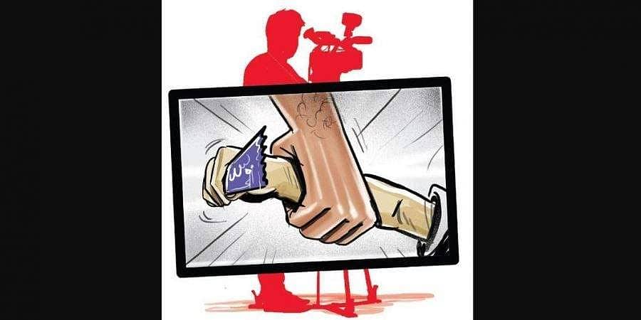 ಆಕ್ಷೇಪಾರ್ಹ ವಿಡಿಯೊ ಇದ್ದ ಮೊಬೈಲ್ ಎಸ್ ಡಿ ಕಾರ್ಡು ಕಳೆದುಕೊಂಡು ಪಡಬಾರದ ಪಾಡು ಪಟ್ಟ ಮೈಸೂರಿನ ವೈದ್ಯ!