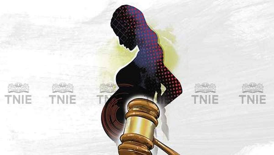 'ಮೂರನೇ ಹೆಣ್ಣು ಮಗು' ಬೇಡವೆಂದು ಕುಟುಂಬದ ಒತ್ತಡ, ಬಲವಂತದ ಗರ್ಭಪಾತಕ್ಕೆ ಮಹಿಳೆ ಬಲಿ!