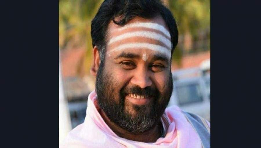 ಹಾಸನ: ನೇಣು ಬಿಗಿದ ಸ್ಥಿತಿಯಲ್ಲಿ ಸ್ವಾಮೀಜಿ ಶವ ಪತ್ತೆ 