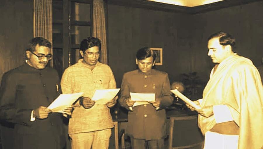 'ಅಮರ್, ಅಕ್ಬರ್, ಆಂಟನಿ' ಎಂದು ಕರೆಸಿಕೊಳ್ಳುತ್ತಿದ್ದ ಕಾಂಗ್ರೆಸ್ ನ ಮೂವರು ನಾಯಕರು ಇವರು!