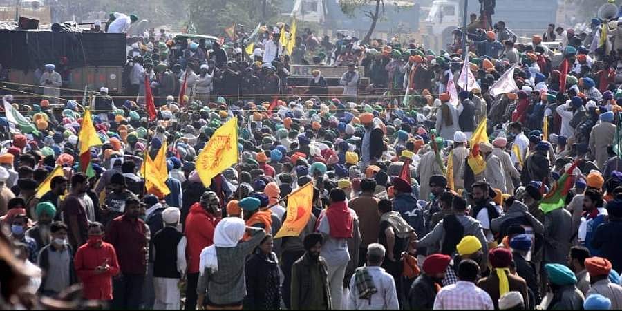 5ನೇ ದಿನಕ್ಕೆ ಕಾಲಿಟ್ಟ ರೈತರ ಪ್ರತಿಭಟನೆ: ರಾಷ್ಟ್ರ ರಾಜಧಾನಿಯಲ್ಲಿ ಸಂಚಾರ ಅಸ್ತವ್ಯಸ್ತ; ಟಿಕ್ರಿ, ಸಿಂಘು ಗಡಿ ಬಂದ್
