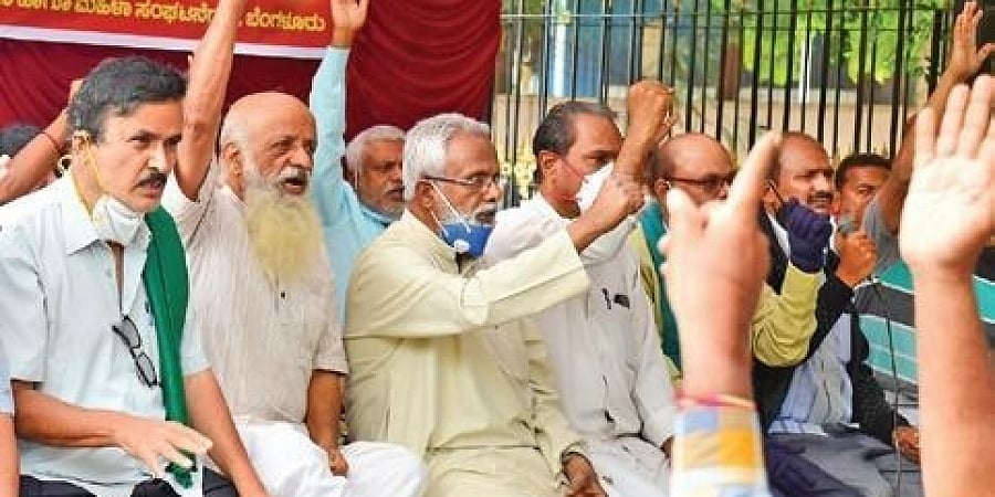 ಕೃಷಿ ಮಸೂದೆ ವಿರೋಧಿಸಿ ಪ್ರತಿಭಟನೆ: ರೈತರಿಗೆ ರಂಗಕರ್ಮಿ ಪ್ರಸನ್ನ ಬೆಂಬಲ