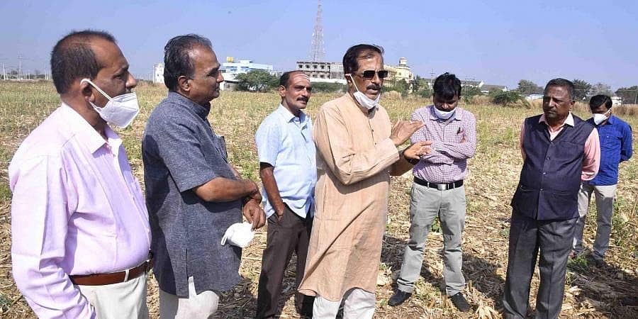 ಹಾವೇರಿಯಲ್ಲಿ ಅಕ್ಷರ ಜಾತ್ರೆ: ಸಾಹಿತ್ಯ ಸಮ್ಮೇಳನ ನಡೆಯುವ ಸ್ಥಳ ಪರಿಶೀಲಿಸಿದ ಮನು ಬಳಿಗಾರ