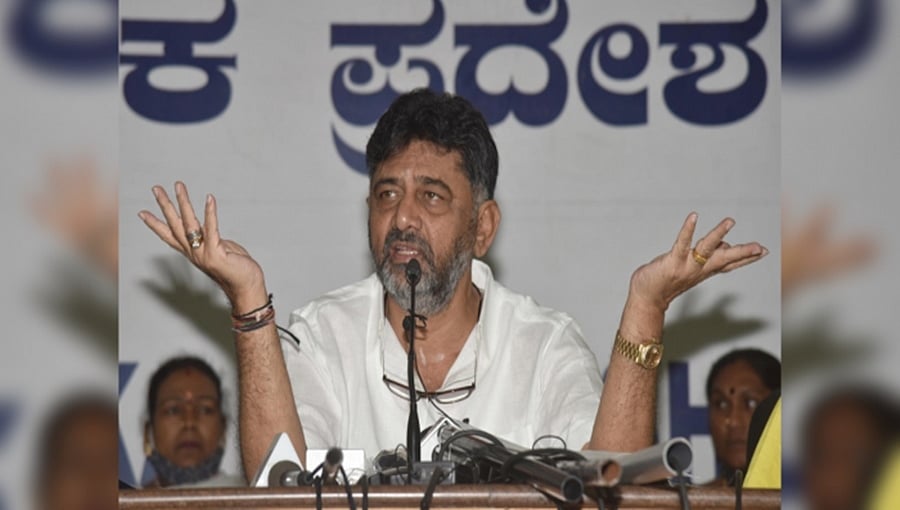 ರಾತ್ರಿ ಕರ್ಫ್ಯೂ ನಿರ್ಧಾರ ಸುಧಾಕರ ಅವರದ್ದು, ಅವರಿಗೇನಾದರೂ ಪರಿಜ್ಞಾನ ಇದೆಯೇ: ಡಿಕೆ ಶಿವಕುಮಾರ್ ತರಾಟೆ