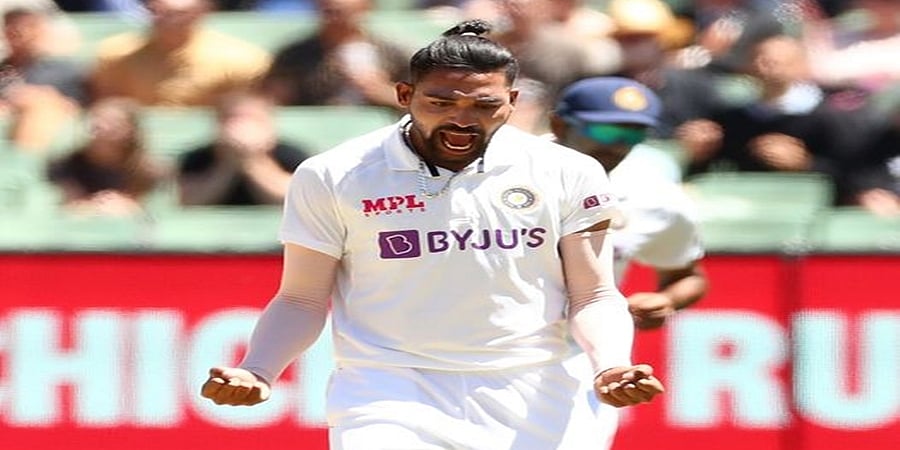 ತಂದೆಯ ಅಗಲಿಕೆಯ ನೋವಲ್ಲೇ ದಾಖಲೆ ಬರೆದ ಟೀಂ ಇಂಡಿಯಾ ವೇಗಿ ಮೊಹಮ್ಮದ್ ಸಿರಾಜ್!