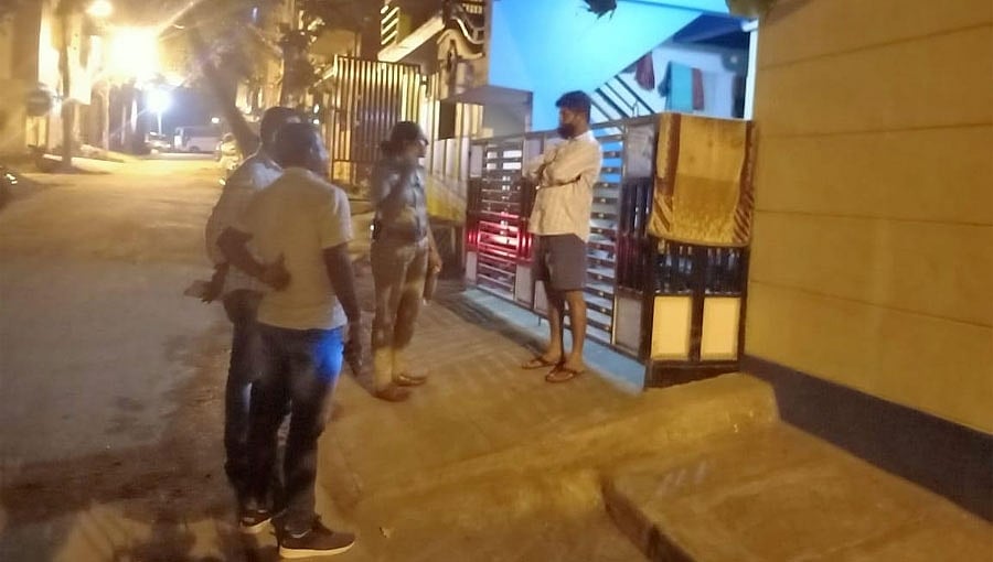 ಸಿಲಿಕಾನ್ ಸಿಟಿ ಬೆಂಗಳೂರಿನಲ್ಲಿ ರೌಡಿಗಳ ಮನೆಗಳ ಮೇಲೆ ದಿಢೀರ್ ಪೊಲೀಸ್ ದಾಳಿ, ವ್ಯಾಪಕ ಶೋಧ