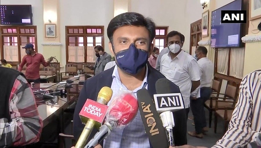 ಜನವರಿ, ಫೆಬ್ರವರಿಯಲ್ಲಿ ಕೋವಿಡ್ ಎರಡನೇ ಅಲೆ; ರಾತ್ರಿ ಕರ್ಫ್ಯೂ ಪ್ರಸ್ತಾಪ ಇಲ್ಲ: ಸಚಿವ ಡಾ. ಕೆ.ಸುಧಾಕರ್