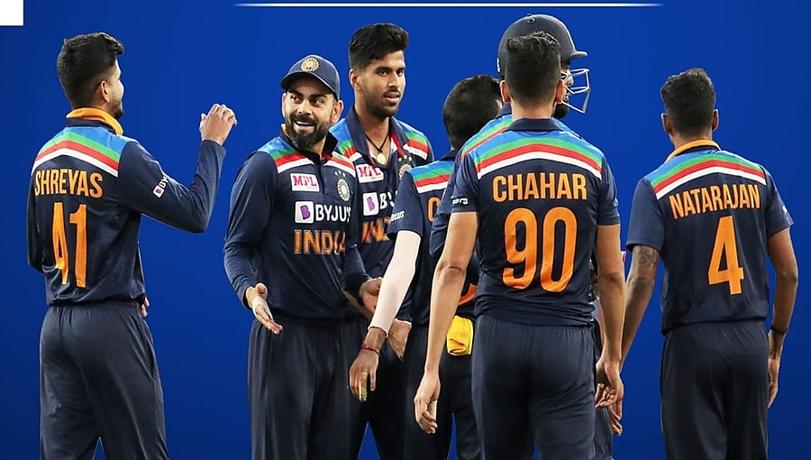 ಹಾರ್ದಿಕ್ ಆರ್ಭಟ: ಆಸ್ಟ್ರೇಲಿಯಾವನ್ನು ಬಗ್ಗು ಬಡಿದು ಟಿ20 ಸರಣಿ ಗೆದ್ದ ಟೀಂ ಇಂಡಿಯಾ!