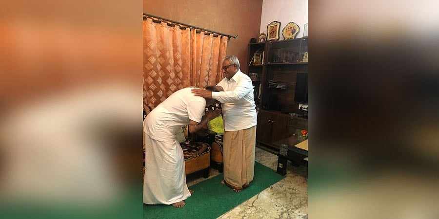 ರಾಜಕೀಯಕ್ಕೆ ರಜಿನಿಕಾಂತ್: ಬೆಂಗಳೂರಿನ ಸಹೋದರನ ನಿವಾಸಕ್ಕೆ ಸೂಪರ್ ಸ್ಟಾರ್ ದಿಢೀರ್ ಭೇಟಿ!