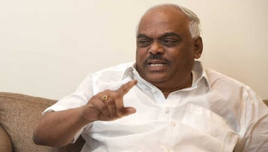 ಕಾಂಗ್ರೆಸ್ ಗೆ ಮತ್ತೊಂದು ಶಾಕ್: ಸಕ್ರಿಯ ರಾಜಕಾರಣಕ್ಕೆ ರಮೇಶ್ ಕುಮಾರ್ ಗುಡ್ ಬೈ