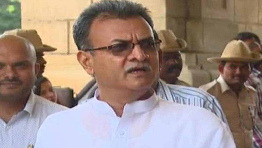 ಎಂಎಸ್ಐಎಲ್ ಬೇಡವೇ ಬೇಡ:  ಸೇನಾ ನಿಗಮ ಮಂಡಳಿಗೆ ಮಹೇಶ್ ಕುಮಟಹಳ್ಳಿ ಪಟ್ಟು!