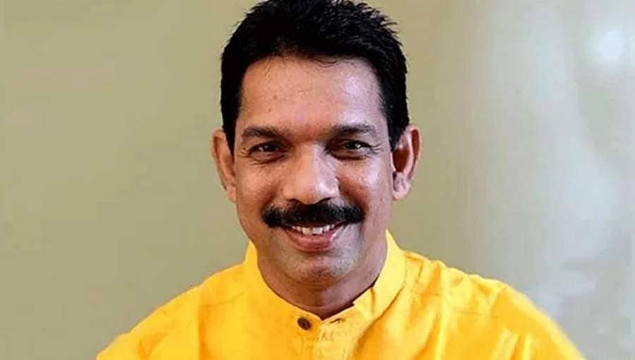 ಬಿಜೆಪಿಯಲ್ಲಿ ಹೊರಗಿನವರೆನ್ನುವವರು ಯಾರೂ ಇಲ್ಲ: ಸಂಪುಟ ಪುನರ್ರಚನೆಯ ಸುಳಿವು ಕೊಟ್ಟ ಕಟೀಲ್